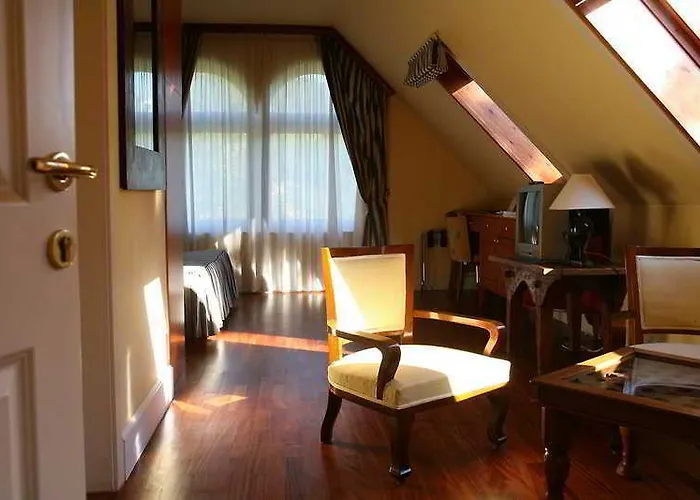 Uhu Villa Suites